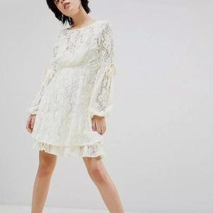Free People Ruby Lace Dress Cream With Tie Sleeves size $128 Size XS